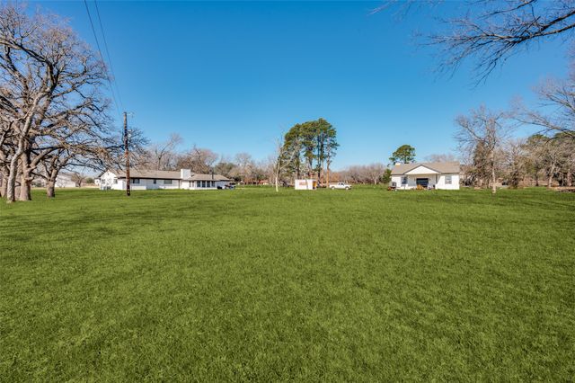 5304 Wildwood Drive, Flower Mound, TX 75028