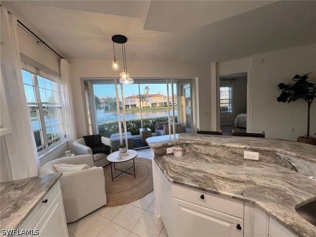 3062 Driftwood WAY 4301, Naples, FL 34109