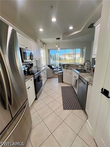 3062 Driftwood WAY 4301, Naples, FL 34109