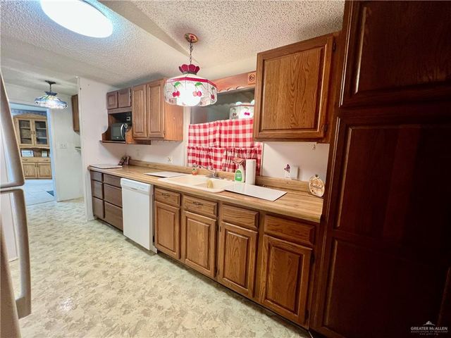 2029 W Montana Avenue, Harlingen, TX 78550