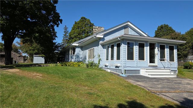 4 Pearl Street, Coventry, RI 02816