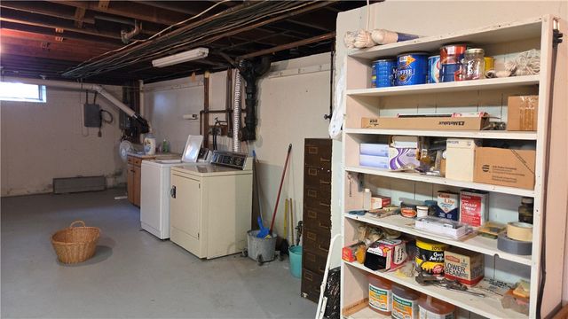 4 Pearl Street, Coventry, RI 02816