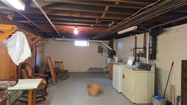 4 Pearl Street, Coventry, RI 02816