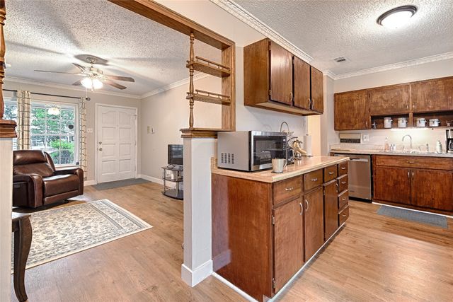 531 Himes Drive, Euless, TX 76039