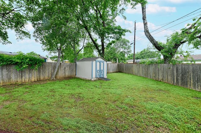 531 Himes Drive, Euless, TX 76039
