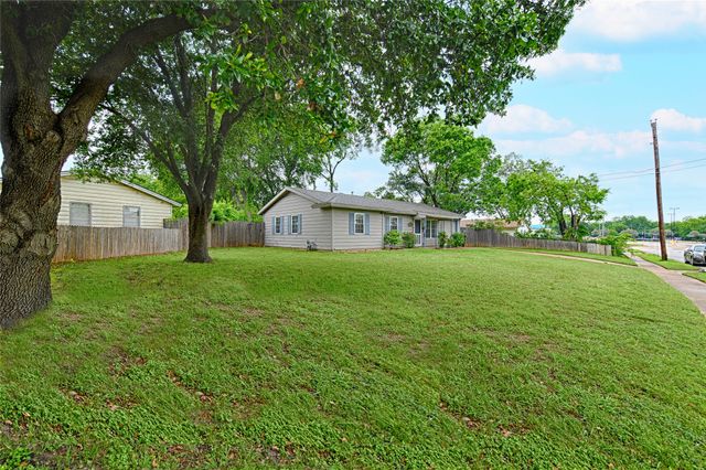 531 Himes Drive, Euless, TX 76039