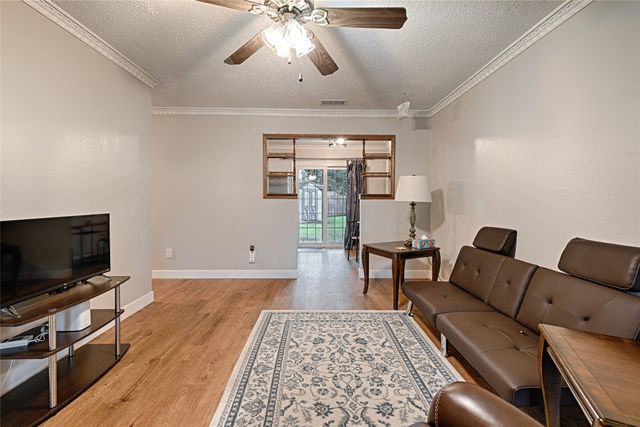 531 Himes Drive, Euless, TX 76039
