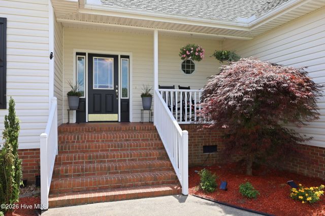 110 E Dowry Creek, Belhaven, NC 27810