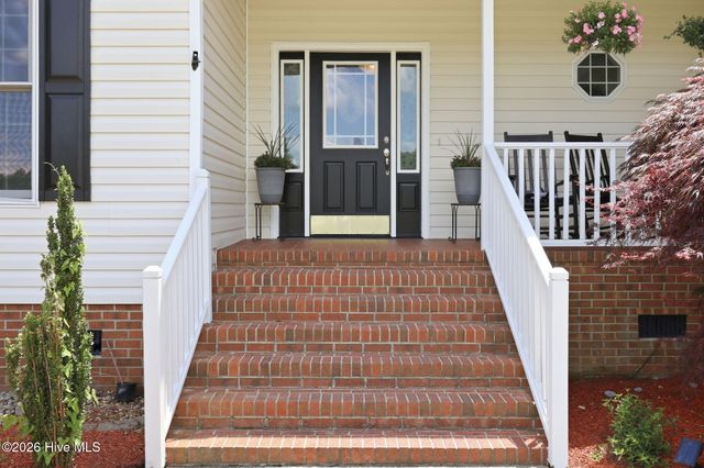 110 E Dowry Creek, Belhaven, NC 27810