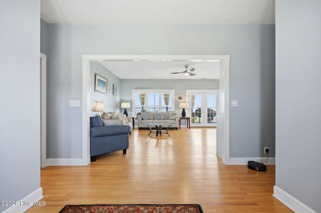 110 E Dowry Creek, Belhaven, NC 27810