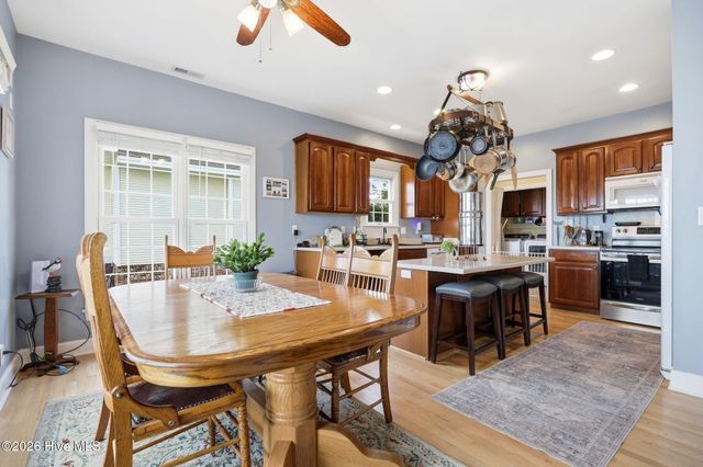 110 E Dowry Creek, Belhaven, NC 27810