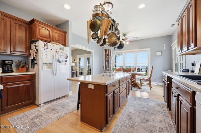 110 E Dowry Creek, Belhaven, NC 27810