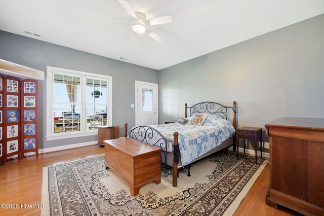 110 E Dowry Creek, Belhaven, NC 27810
