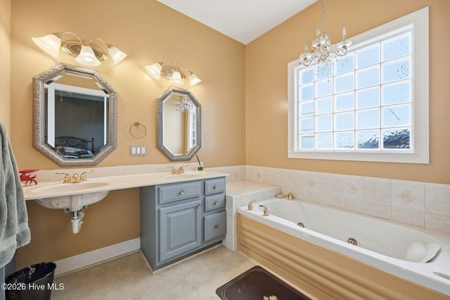 110 E Dowry Creek, Belhaven, NC 27810