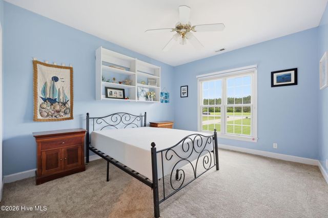 110 E Dowry Creek, Belhaven, NC 27810
