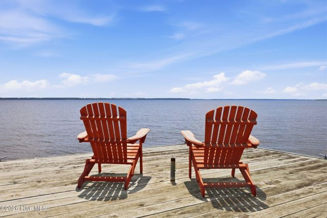 110 E Dowry Creek, Belhaven, NC 27810