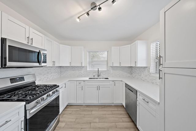 423 Hawthorne Drive, Lake Park, FL 33403