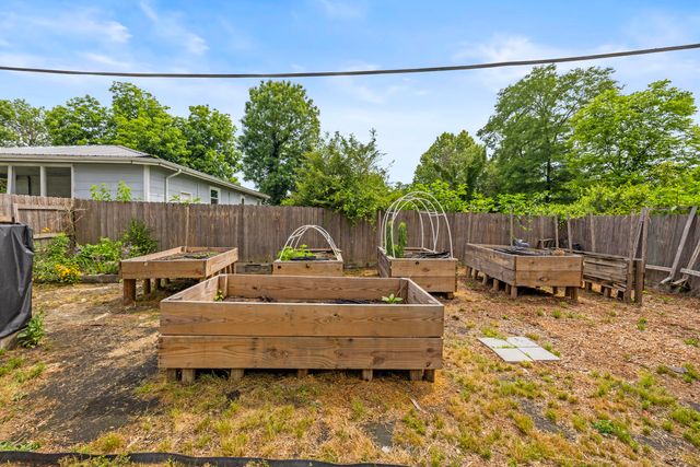 3 Walker Avenue, Fort Oglethorpe, GA 30742
