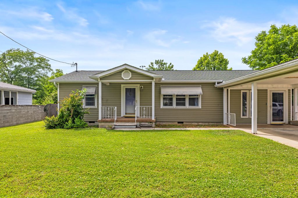 3 Walker Avenue, Fort Oglethorpe, GA 30742