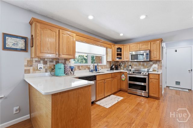 92 screven Street, Midway, GA 31320