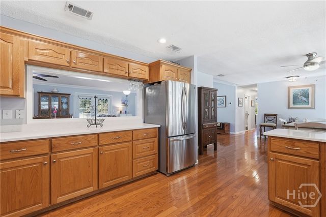 92 screven Street, Midway, GA 31320