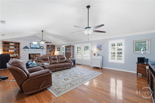 92 screven Street, Midway, GA 31320