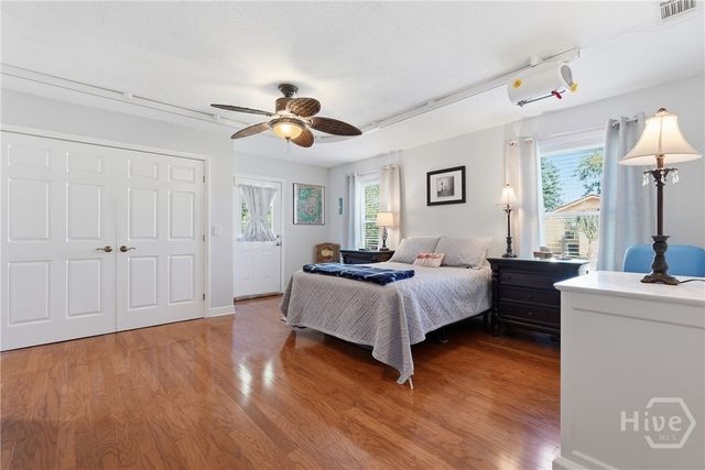 92 screven Street, Midway, GA 31320