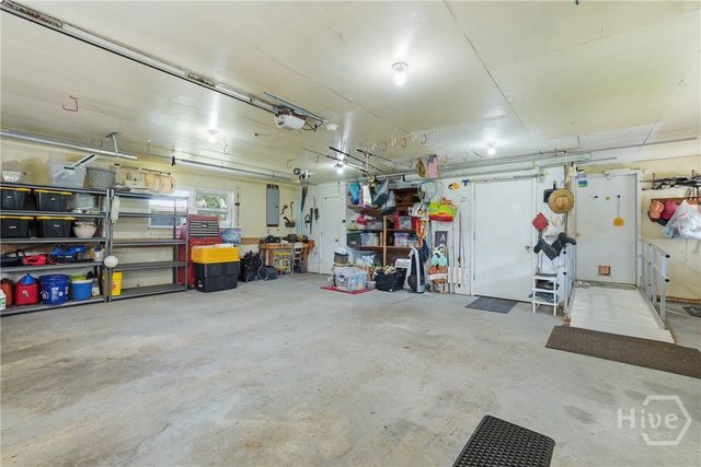 92 screven Street, Midway, GA 31320