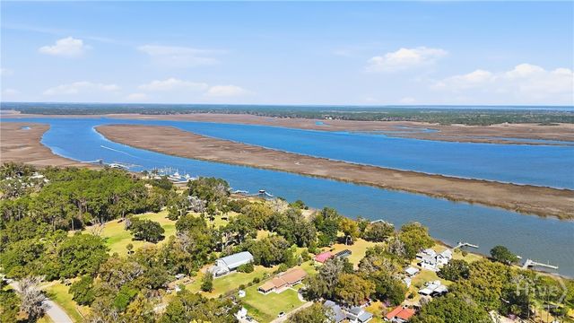 92 screven Street, Midway, GA 31320