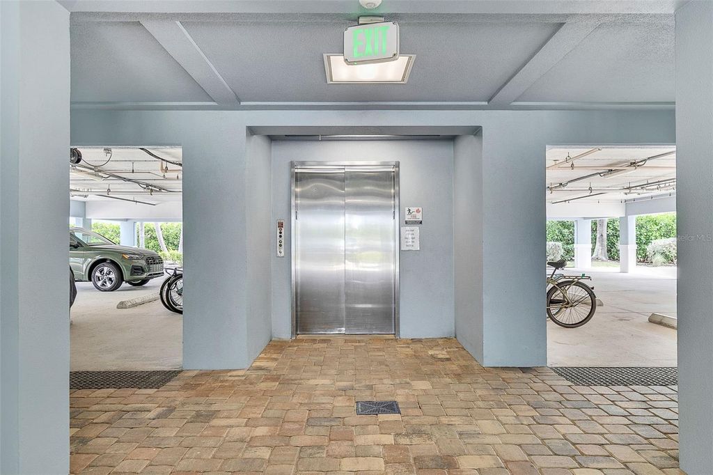 391 ARUBA CIRCLE 203, BRADENTON, FL 34209 — photo 5