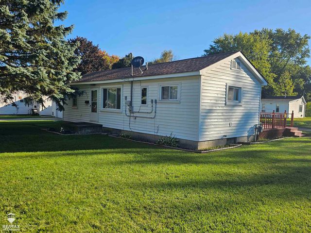 1011 Walnut Street, Owosso, MI 48867