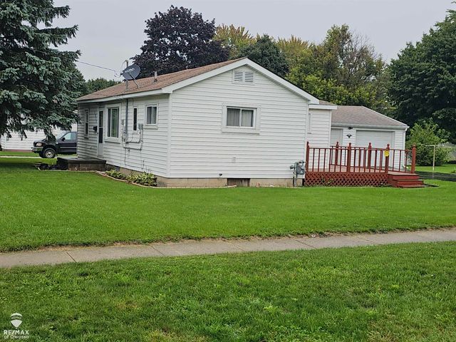 1011 Walnut Street, Owosso, MI 48867