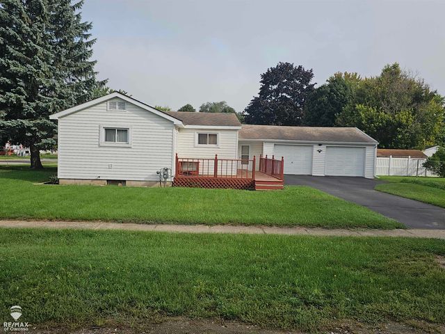 1011 Walnut Street, Owosso, MI 48867