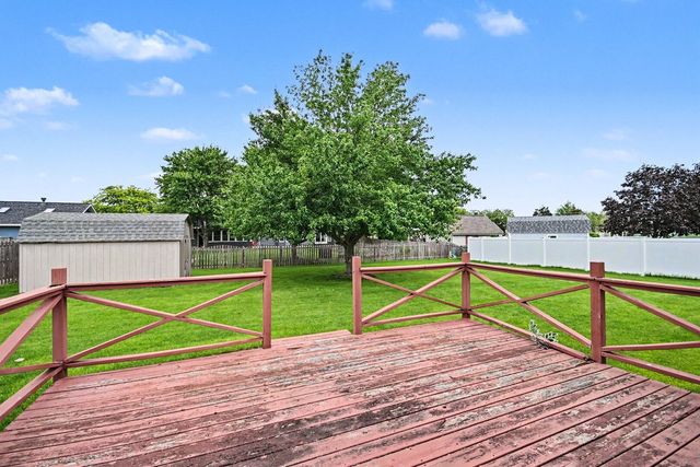 217 E Sunset Avenue, Sandwich, IL 60548