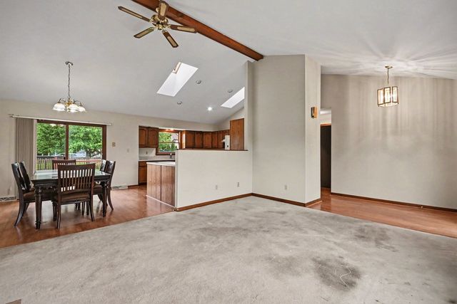 217 E Sunset Avenue, Sandwich, IL 60548