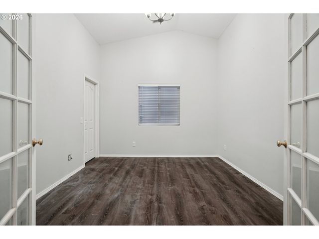 13165 Wickiup Dr, Oregon City, OR 97045