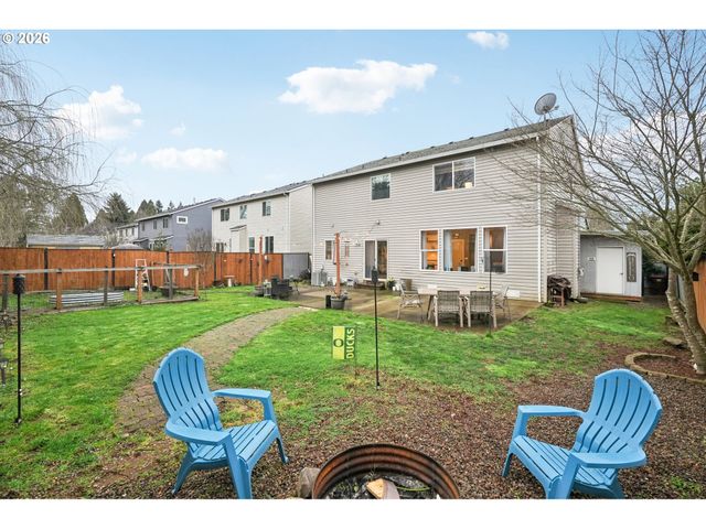 13165 Wickiup Dr, Oregon City, OR 97045