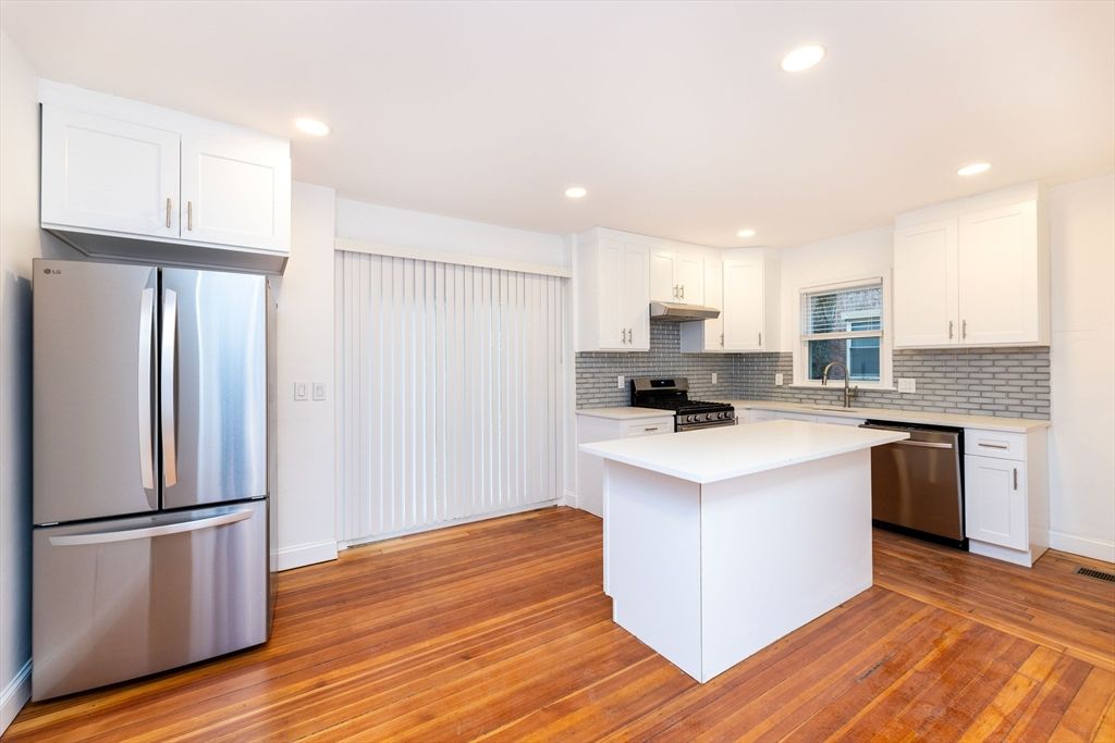 5 Chauncy St 1, Cambridge, MA 02138