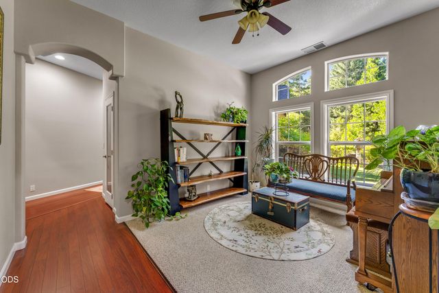 232 Riessen Road, Grants Pass, OR 97526
