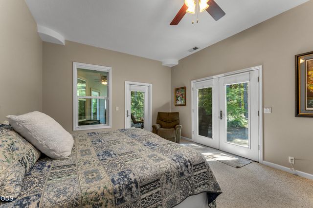 232 Riessen Road, Grants Pass, OR 97526