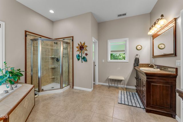232 Riessen Road, Grants Pass, OR 97526