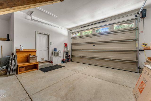 232 Riessen Road, Grants Pass, OR 97526