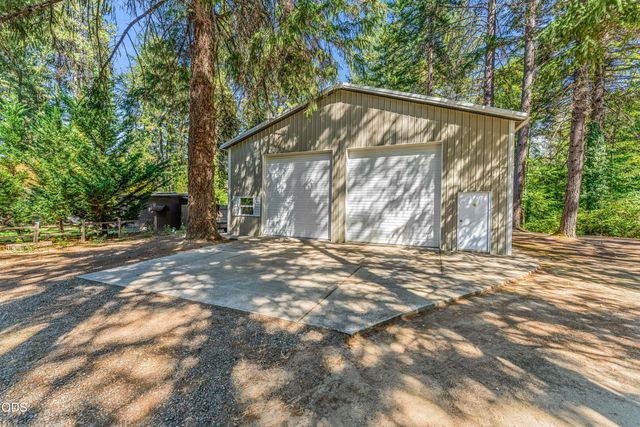 232 Riessen Road, Grants Pass, OR 97526