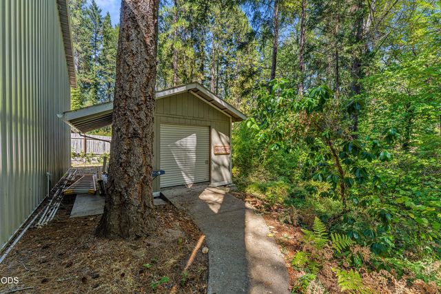 232 Riessen Road, Grants Pass, OR 97526