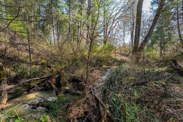 232 Riessen Road, Grants Pass, OR 97526
