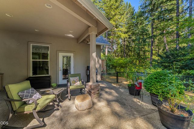 232 Riessen Road, Grants Pass, OR 97526