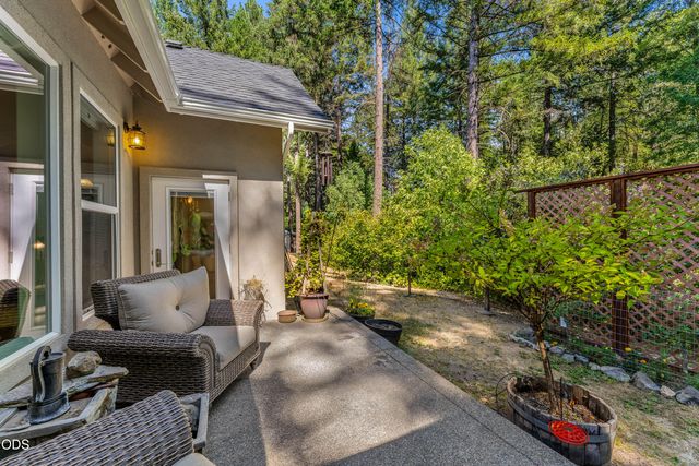 232 Riessen Road, Grants Pass, OR 97526