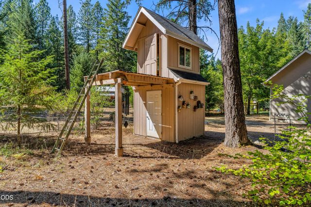 232 Riessen Road, Grants Pass, OR 97526