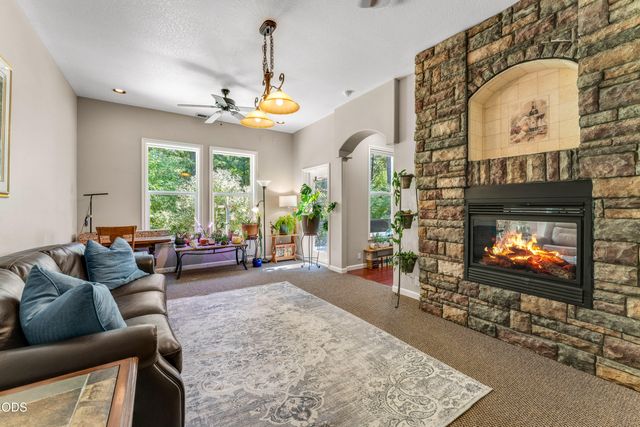 232 Riessen Road, Grants Pass, OR 97526