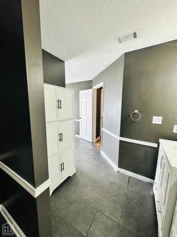 2900 Dowell, Newport, AR 72112